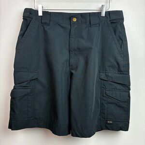 Tru Spec NWOT Navy Cargo Shorts